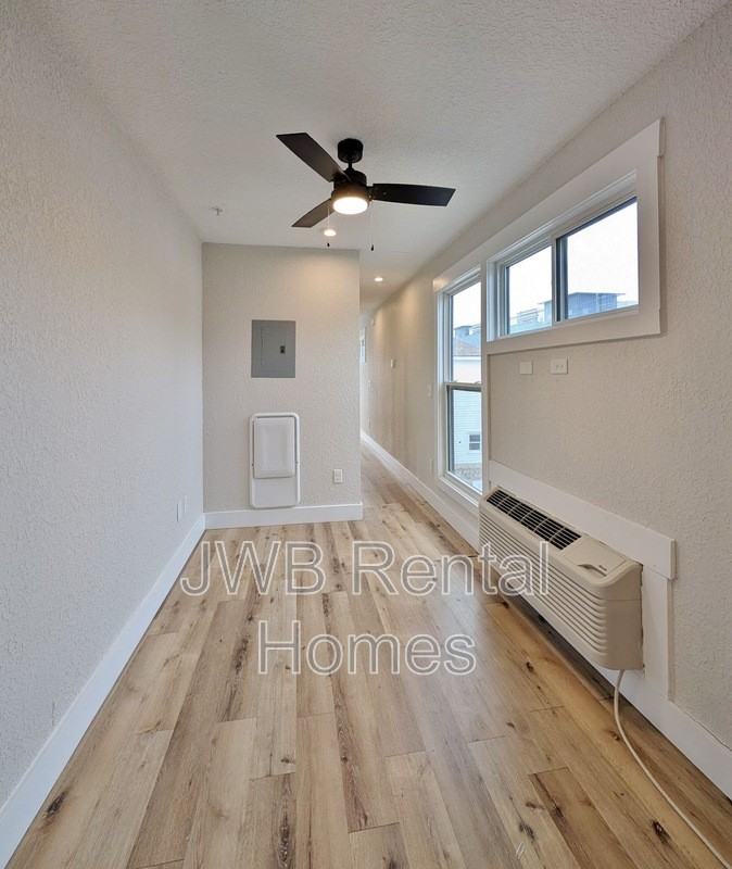 731 Prospect St - Photo 4 of 9