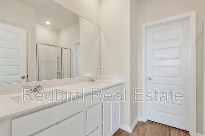 1647 Manuka Ln - Photo 6 of 16