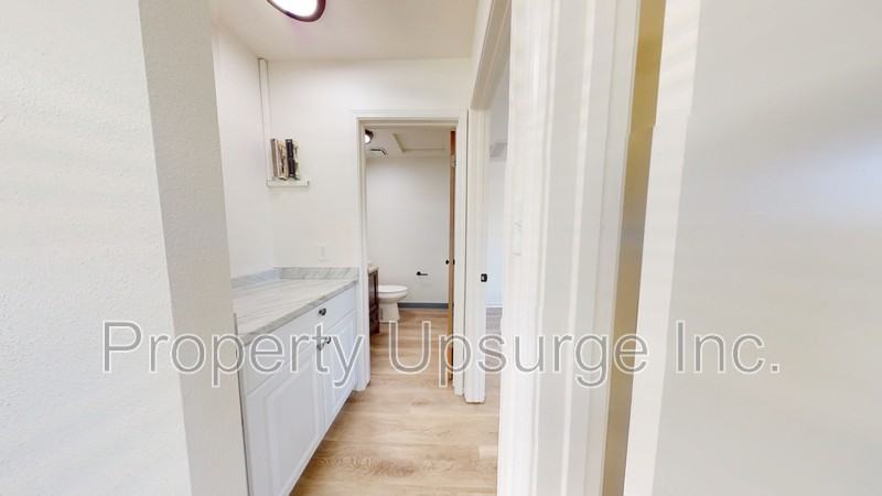 2371 Washington Ave - Photo 5 of 7