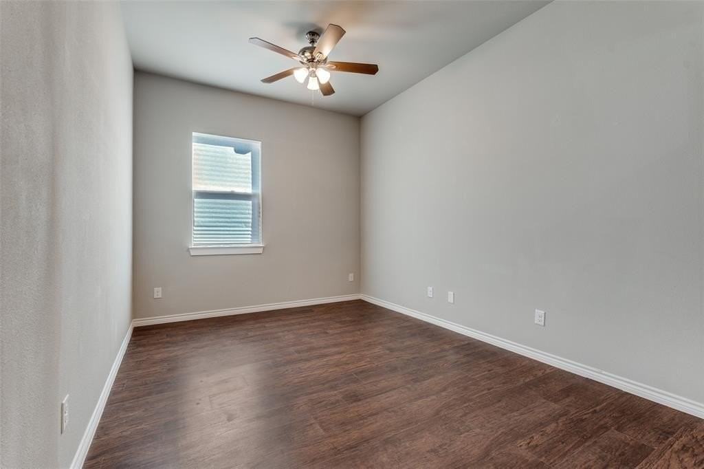 2727 Foreman St - Photo 6 of 12