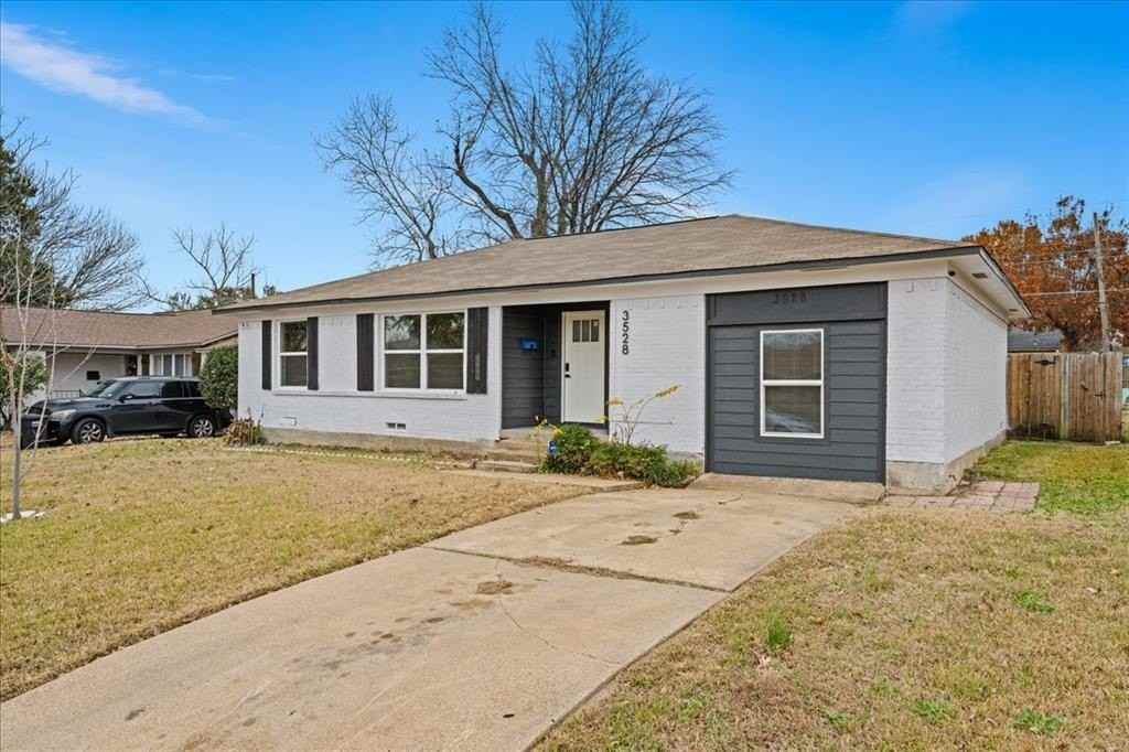 3528 Hilton Dr - Photo 4 of 39