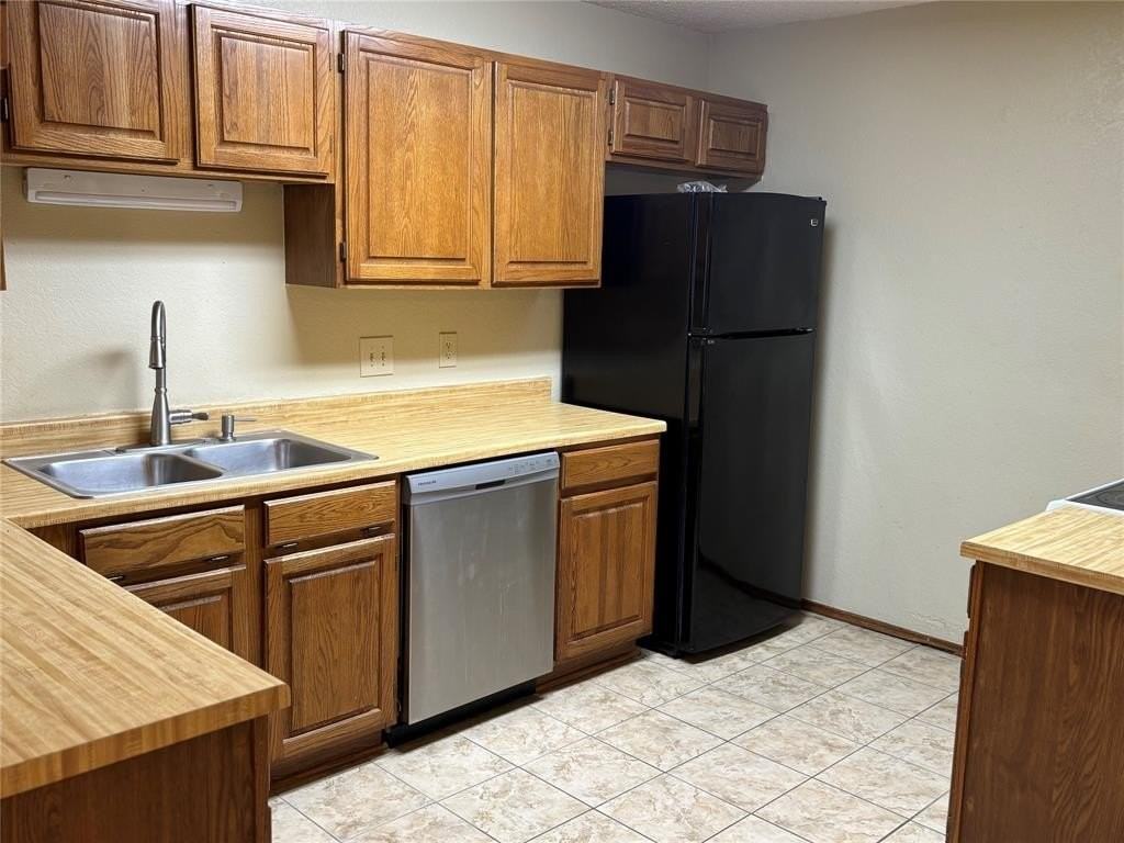 4748 Veronica Cir - Photo 6 of 14