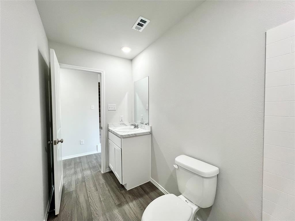 829 Bluffview Dr - Photo 6 of 40