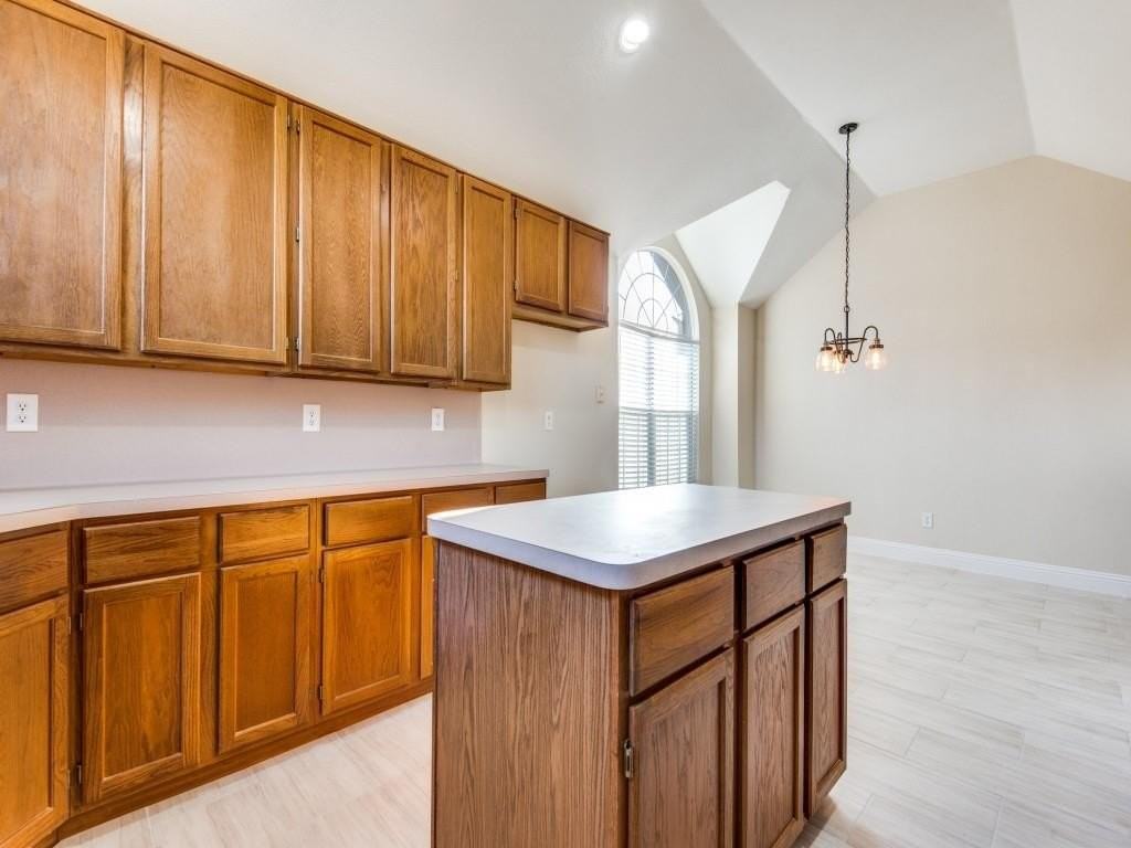 2336 Red Maple Rd - Photo 7 of 12