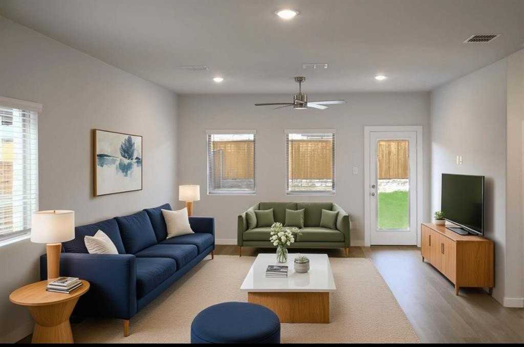 3916 Nasworthy Dr - Photo 5 of 30