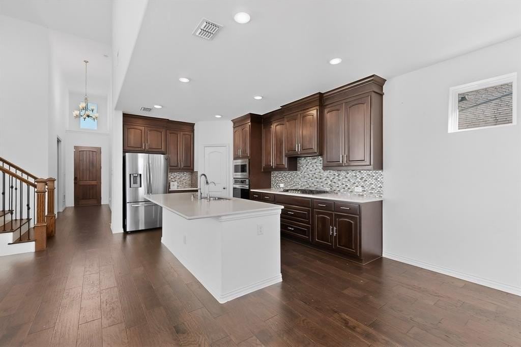 2249 English Ivy Rd - Photo 5 of 40