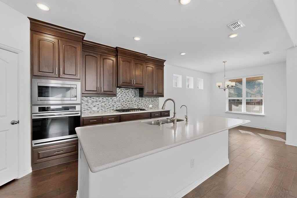 2249 English Ivy Rd - Photo 6 of 40