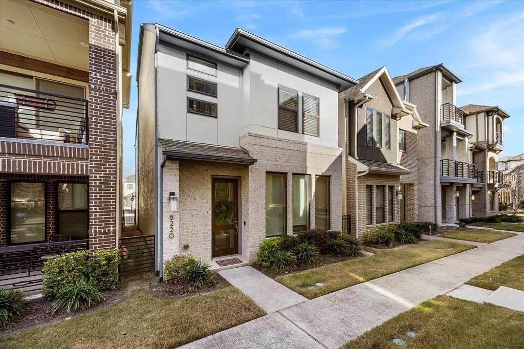 8220 Callimont Ln - Photo 2 of 34