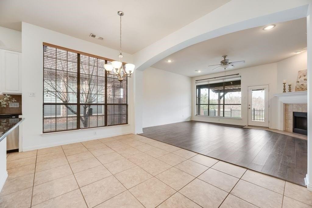 2513 Dog Leg Trl - Photo 4 of 20