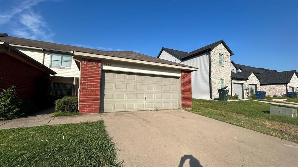 3243 Wexford Dr - Photo 3 of 30