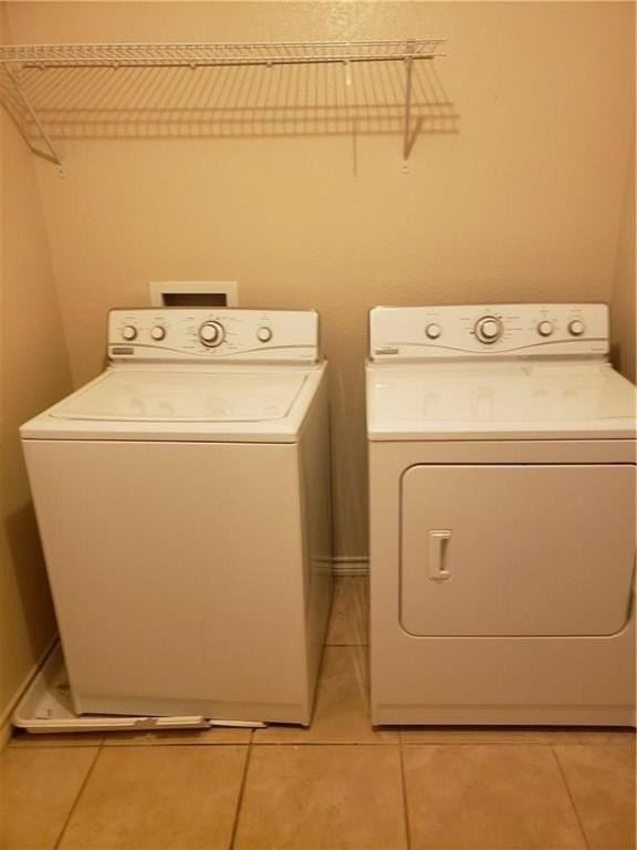 1618 Bois D Arc St #201 - Photo 3 of 8