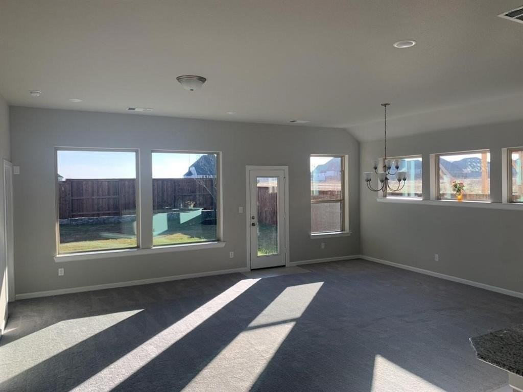 1821 Leo Dr - Photo 5 of 16