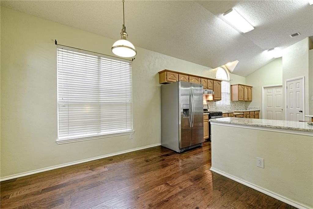 1531 Hickory Trl - Photo 7 of 33