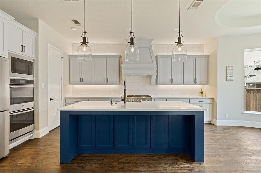 4200 Porosa Ln - Photo 4 of 37