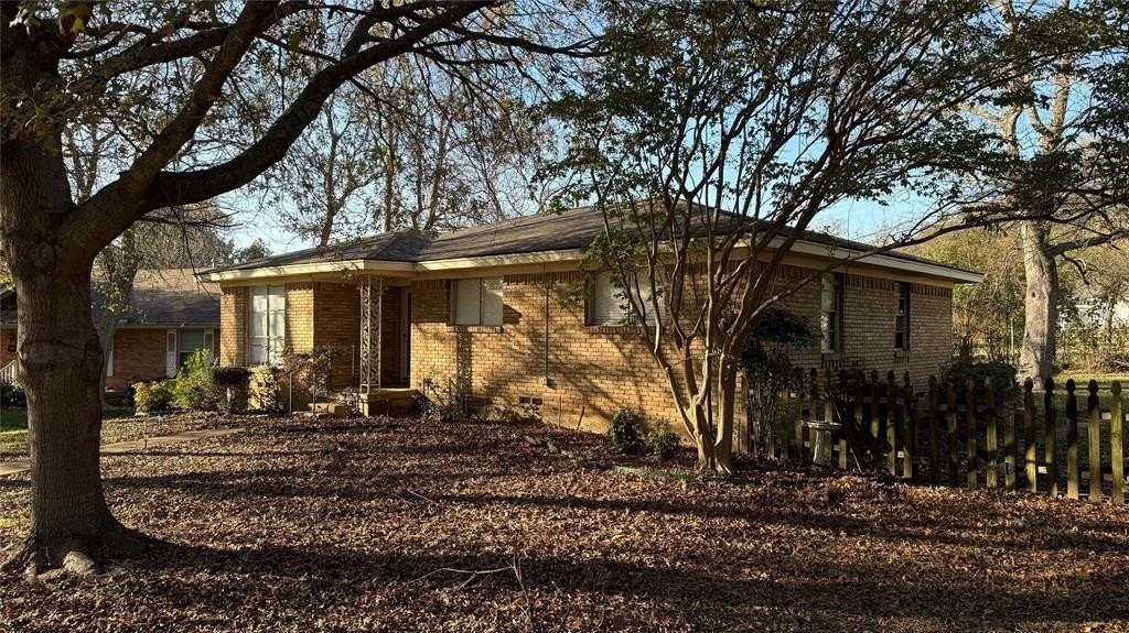 3535 Creek View Dr - Photo 3 of 22