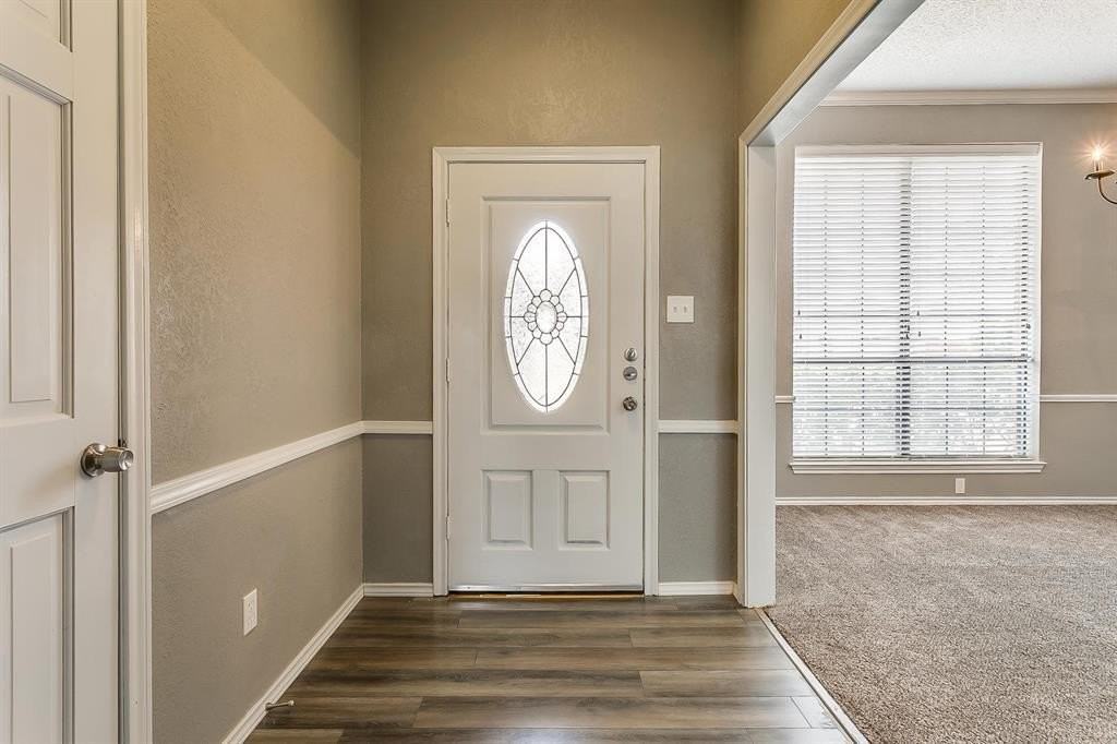 2407 Ridgevalley Dr - Photo 4 of 28