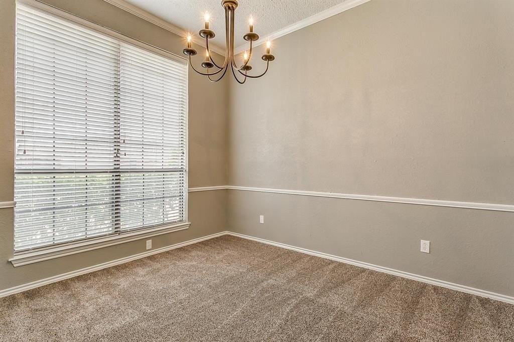 2407 Ridgevalley Dr - Photo 5 of 28