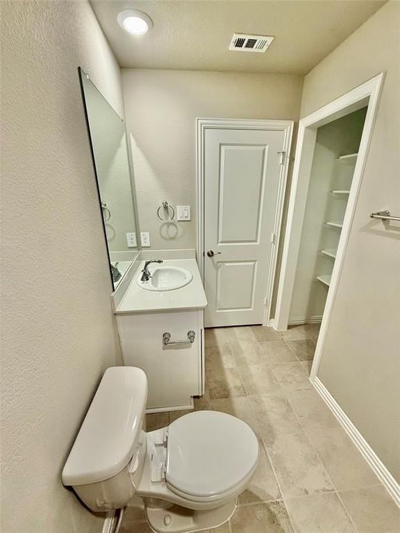 2104 Rannoch St - Photo 6 of 35