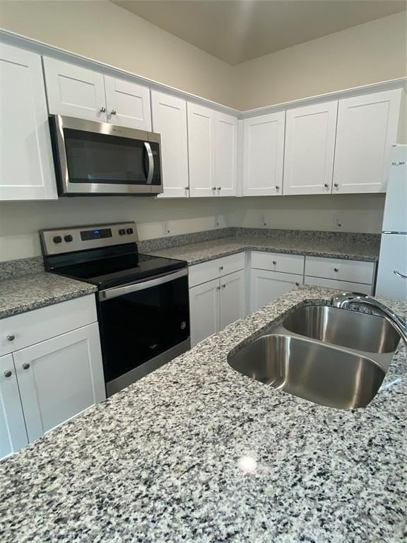 6309 Tropicana Ln - Photo 5 of 10