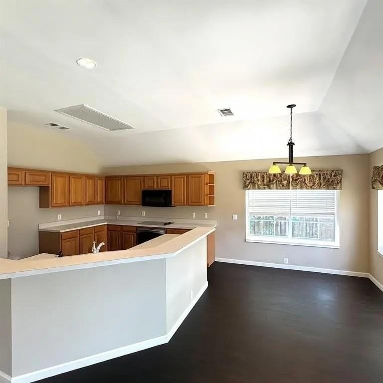 10218 Stone Falls Ln - Photo 5 of 27