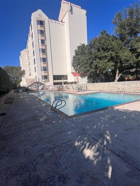 2117 Reflection Bay Dr - Photo 2 of 19