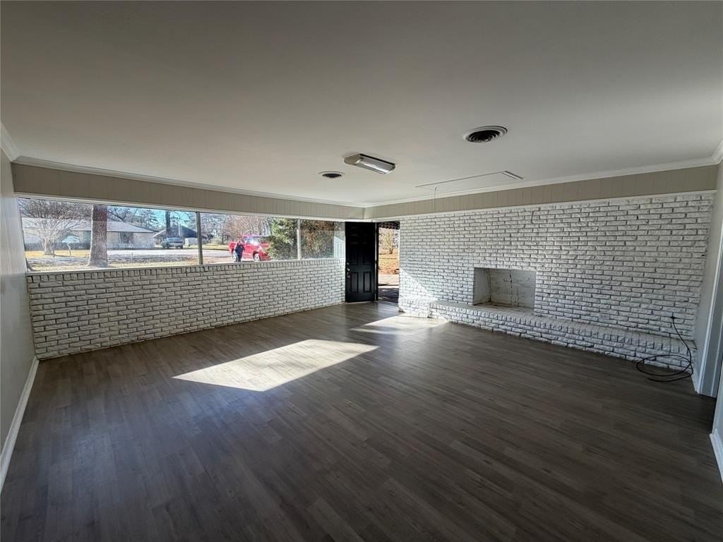 4504 Hunter Ave - Photo 3 of 13