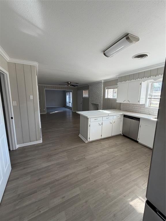 4504 Hunter Ave - Photo 4 of 13