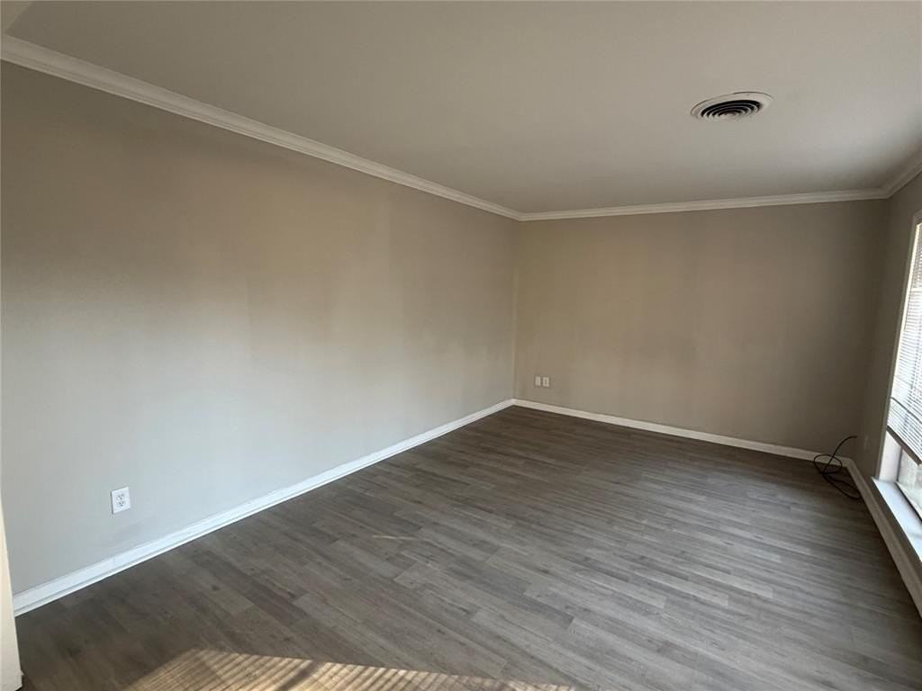 4504 Hunter Ave - Photo 6 of 13