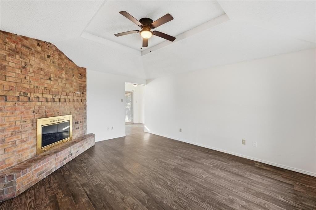 104 Mesa Dr - Photo 3 of 19