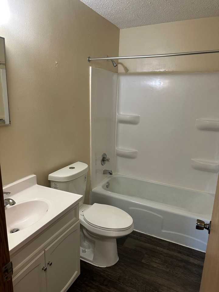 1516 16th Ave Se #3 - Photo 4 of 7