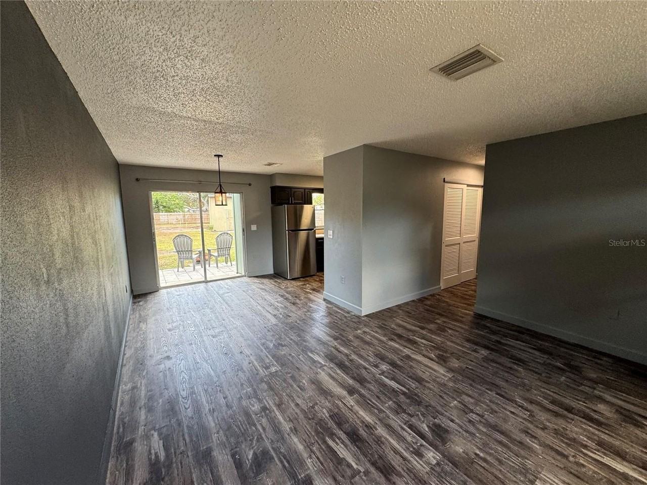 2218 Seaboard Ave - Photo 5 of 14