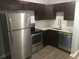 featured image of 1002 Parkvale Ct