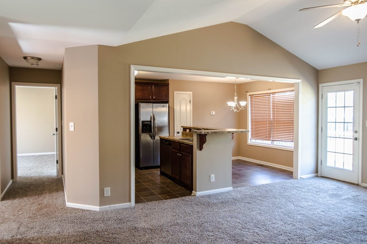 1005 Ishee Dr - Photo 3 of 20