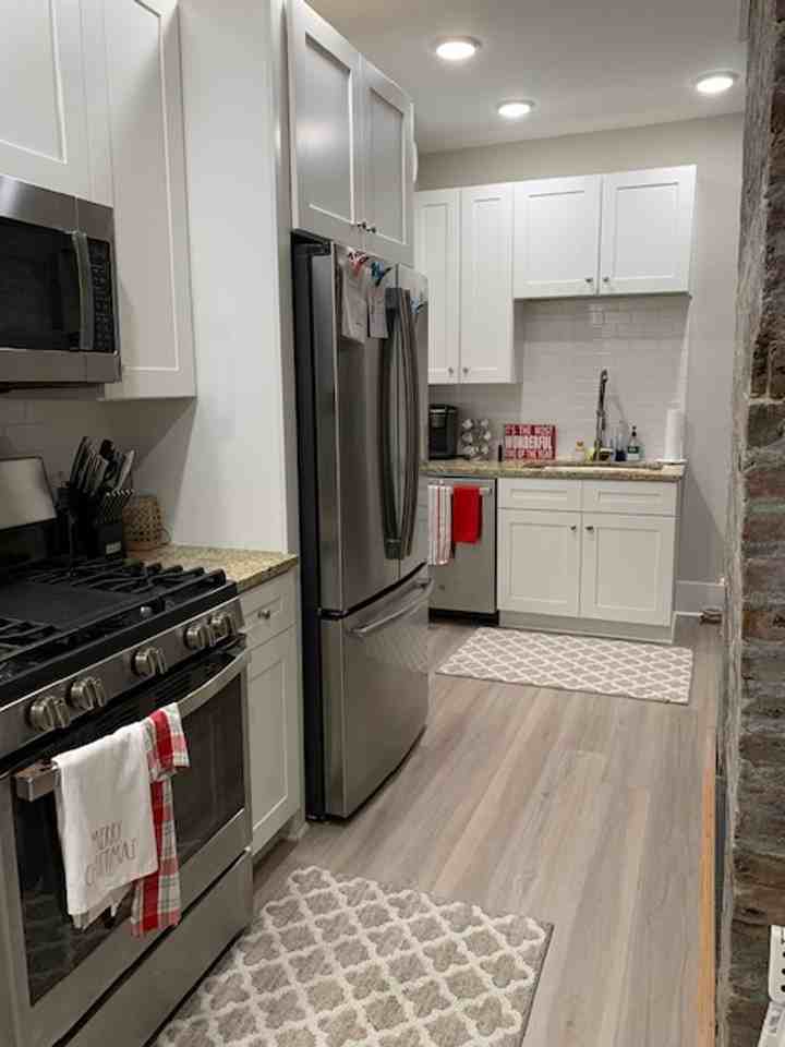 406 Race Street - Photo 6 of 10