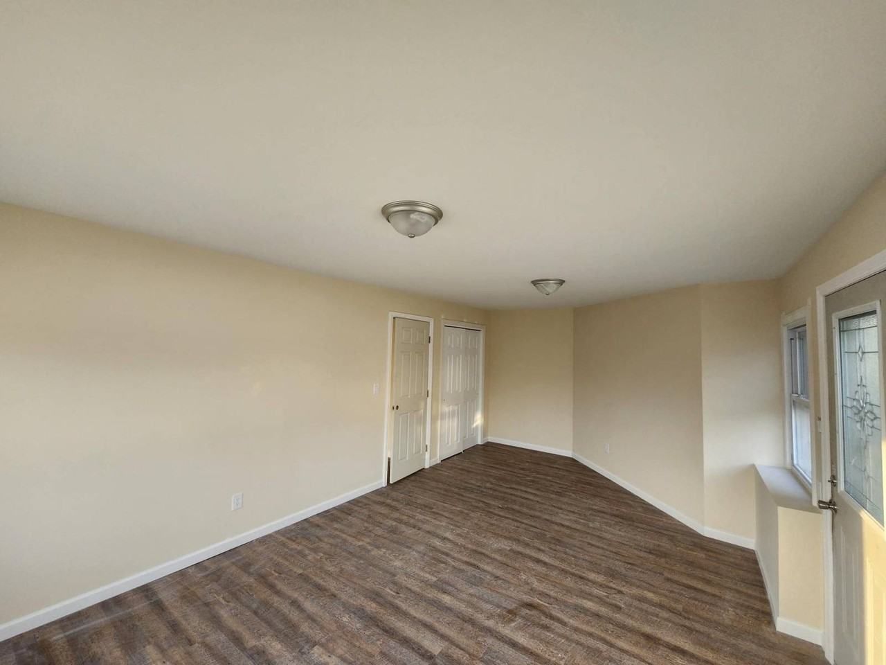 24 Poplar Pl #2 - Photo 3 of 9