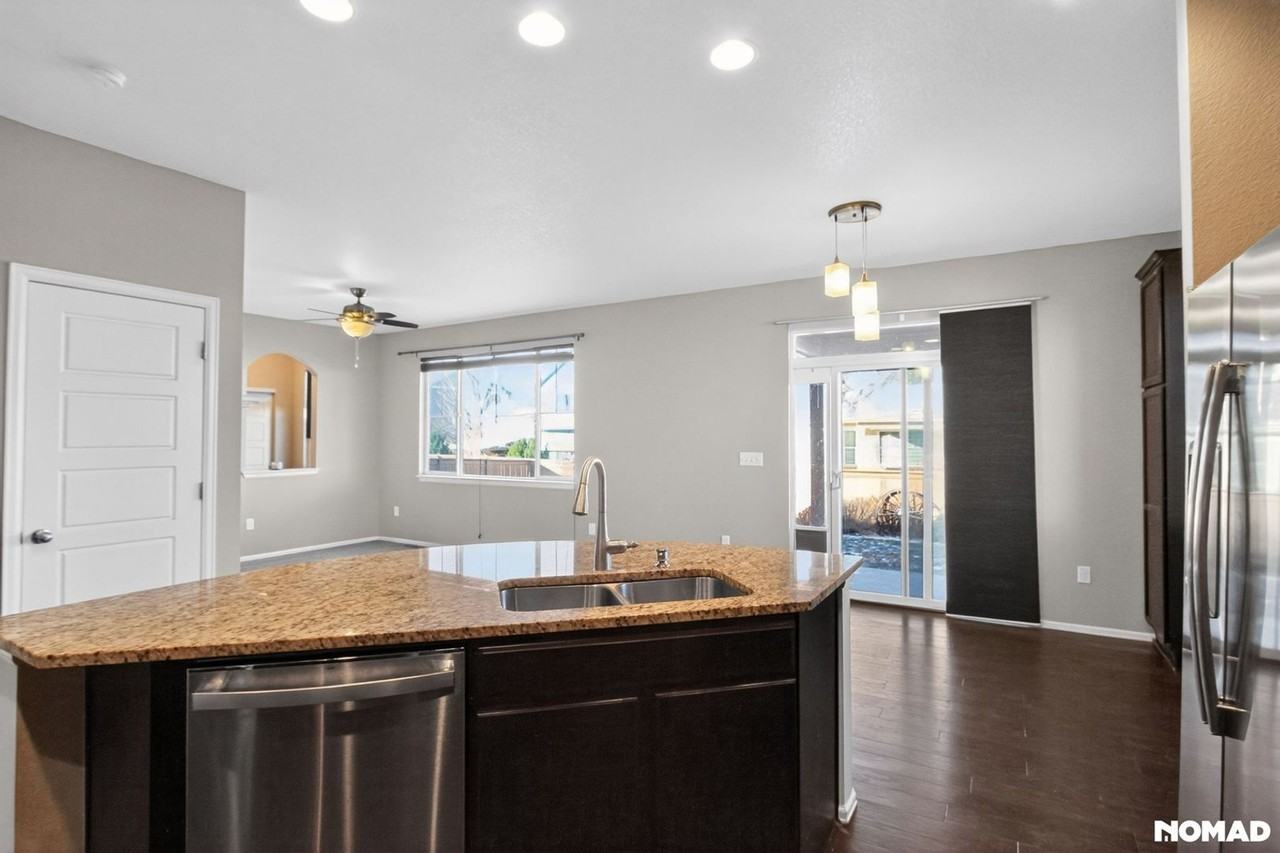 481 N Jackson Gap Way - Photo 4 of 45