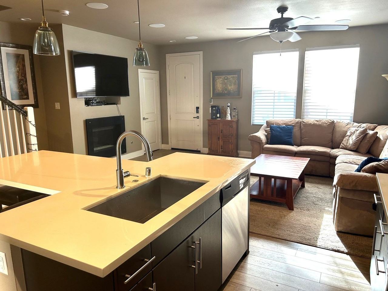 1670 Fairlead Ave - Photo 4 of 23