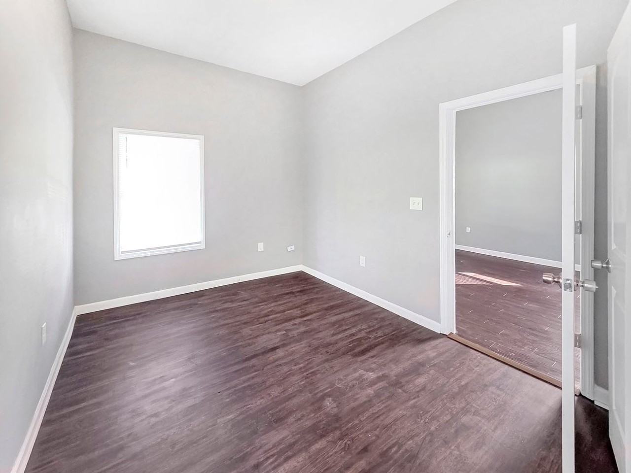 1029 Smith St Sw - Photo 7 of 26