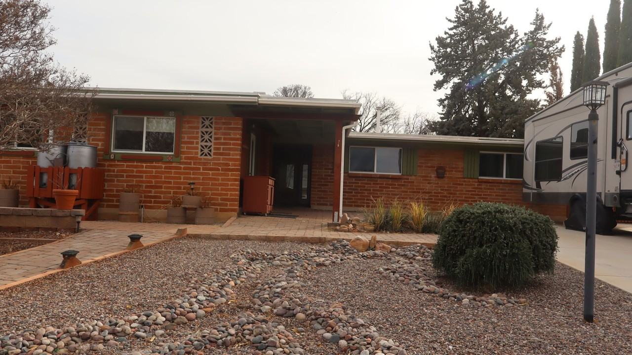 1516 Cushman Dr - Photo 5 of 5