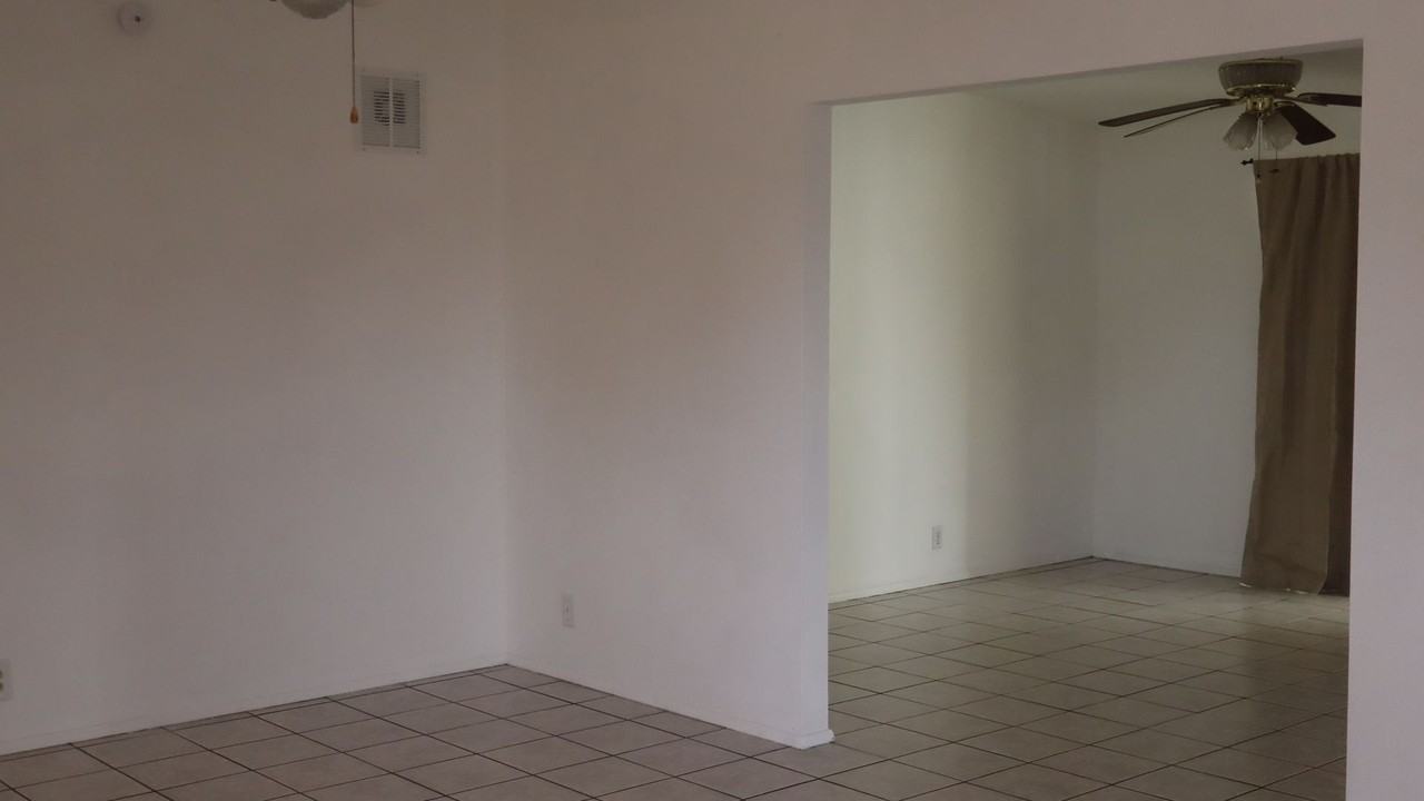 90 E Freihage Dr - Photo 4 of 23