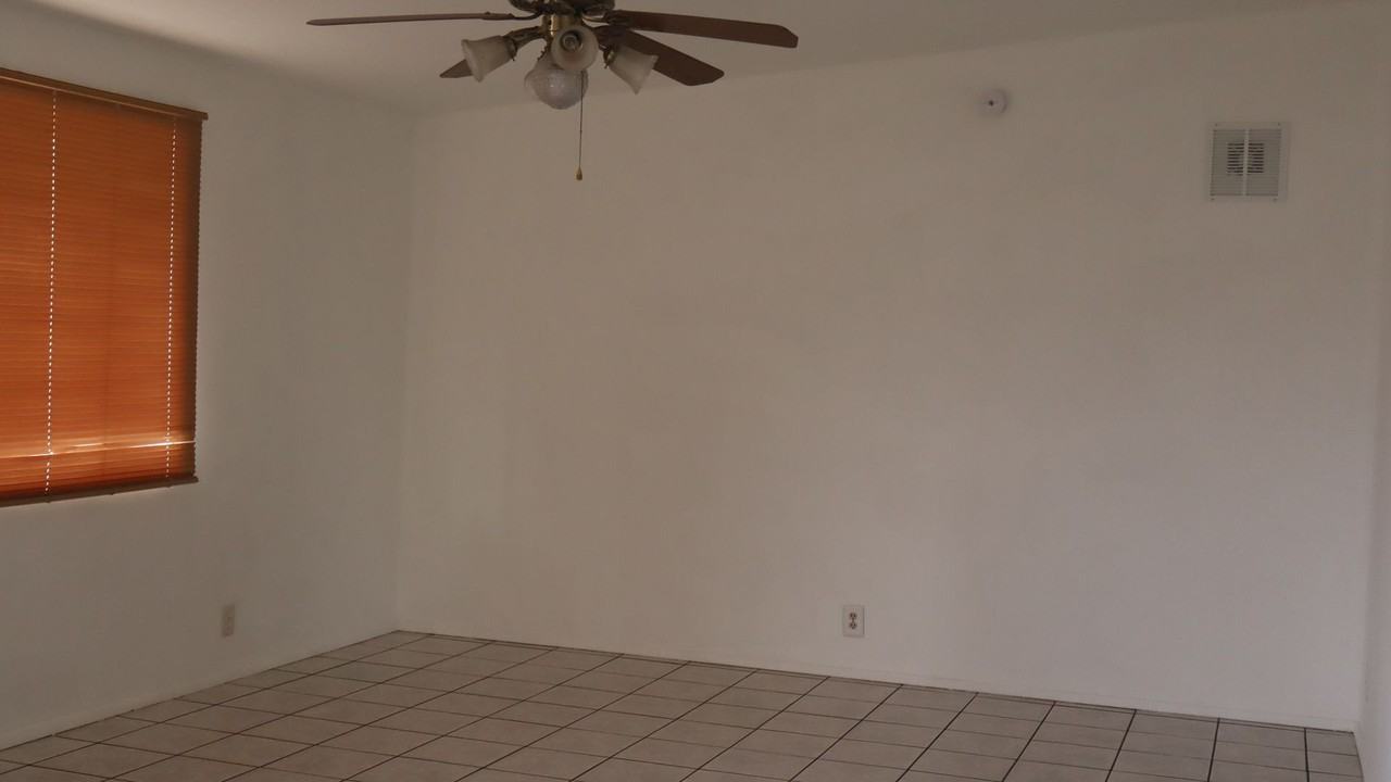 90 E Freihage Dr - Photo 5 of 23