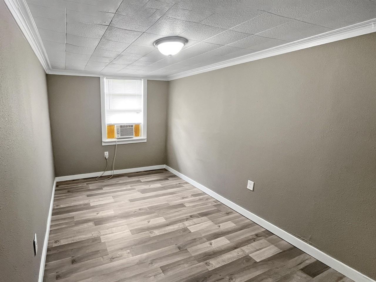 434 2nd Avenue - Photo 7 of 29