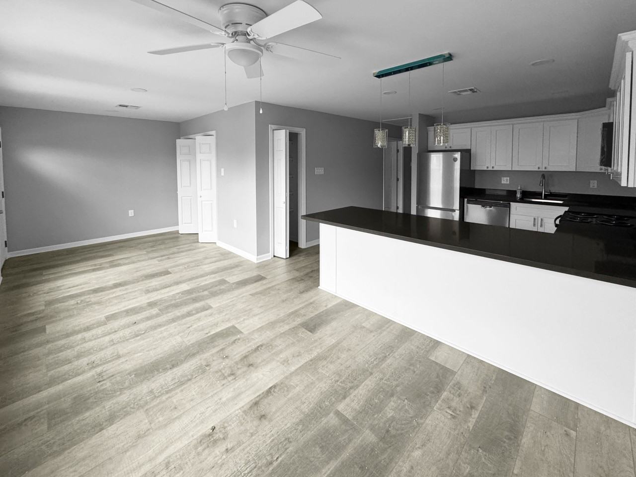 1127 Saux Lane - Photo 2 of 14