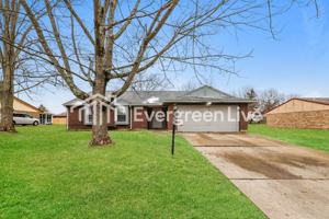 featured image of 4727 Stonehedge St