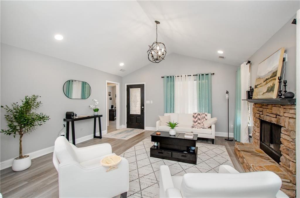 238 Knob Hill Dr - Photo 2 of 39