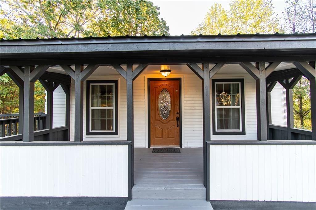 250 Nottingham Way Ne - Photo 3 of 50