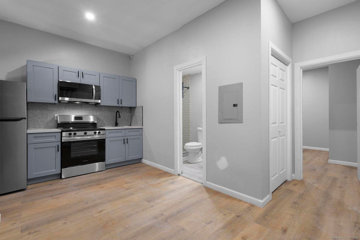 140 Grand St ##2c - Photo 3 of 9