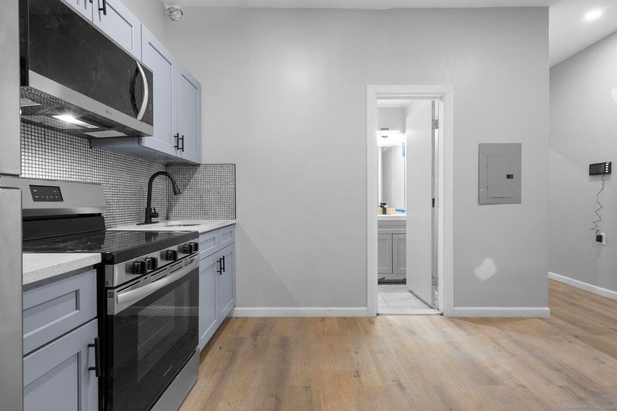 140 Grand St ##2c - Photo 4 of 9