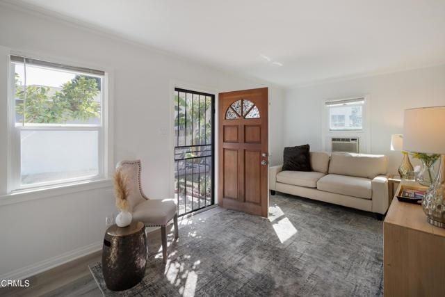 147 N Florence St - Photo 3 of 13