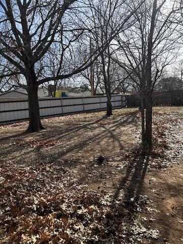 4112 Kerrville Ave - Photo 6 of 16